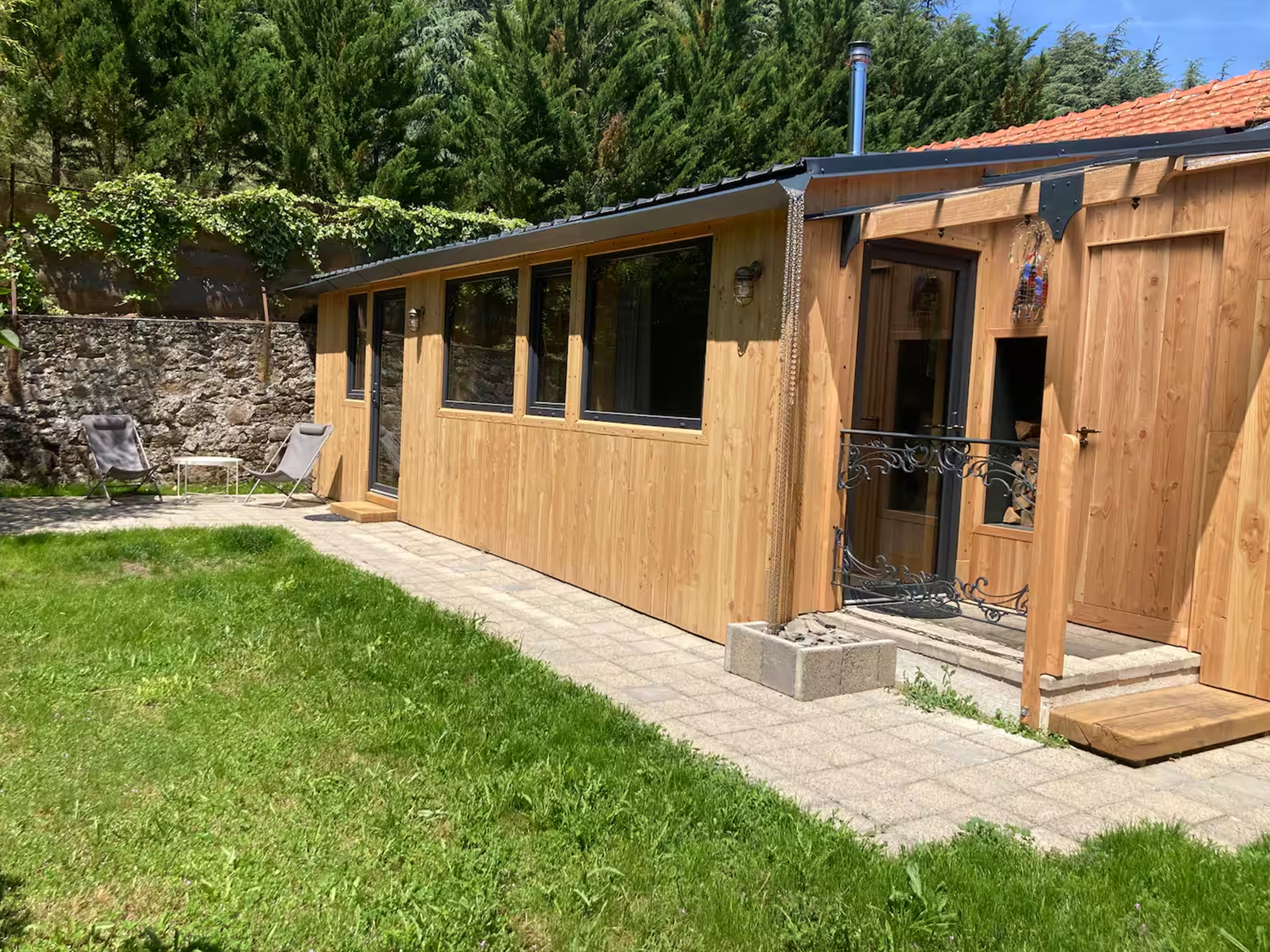 logement-la-voliere-hebergement-tourisme-therapeutes-ardeche